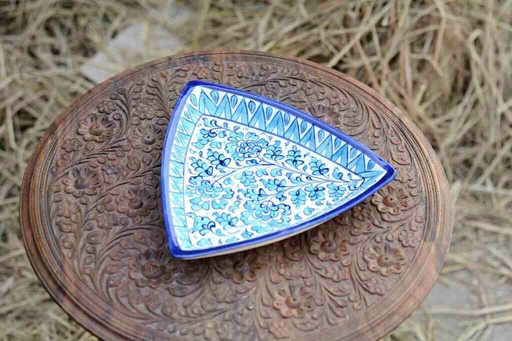 [PK0363-HM-TRY-026011] Blue Pottery Triangular Dish