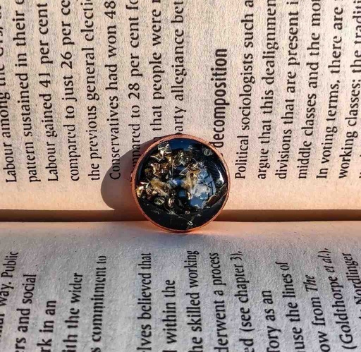 [PK5935-JW-GEN-028148] Baby's Breath Resin Pin/Brooch