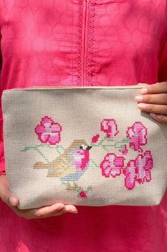 [18-B-24] Cross-Stitch MAKUP POUCH