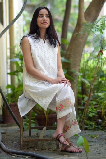 [16-K-25] Applique Kurti