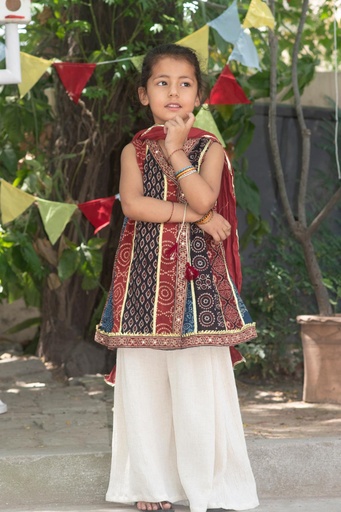 [22-BS-70] Ajrak and Gota Angrakha