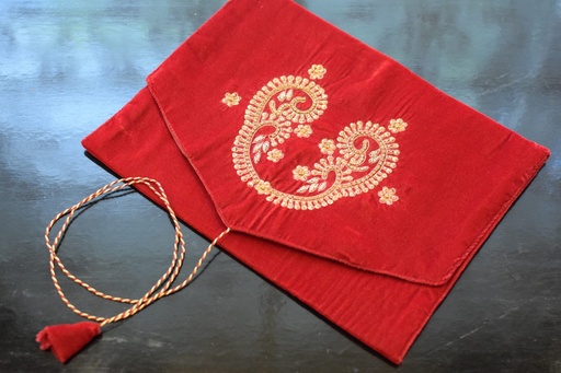 [VC-EG-VI-7] VI-7 Red Quran Pak Cover