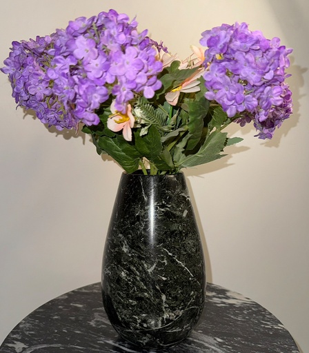 [VC-NUQ-NQMFLOG108] Black Vase