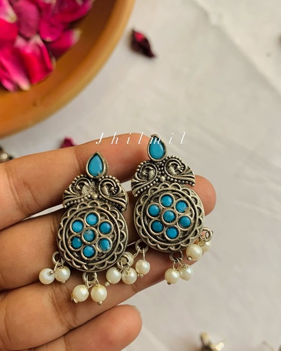 [VC-JHIL-134] Nageena studs