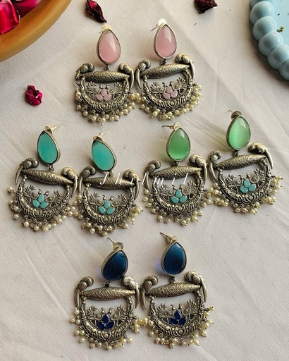 [VC-JHIL-284] Mor Bagh earrings