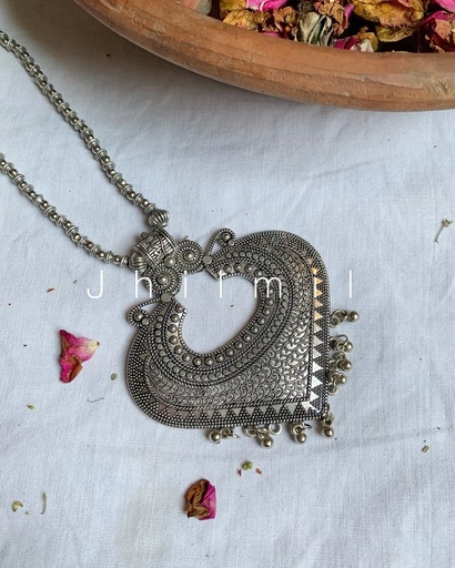 [VC-JHIL-452] Paan Mala